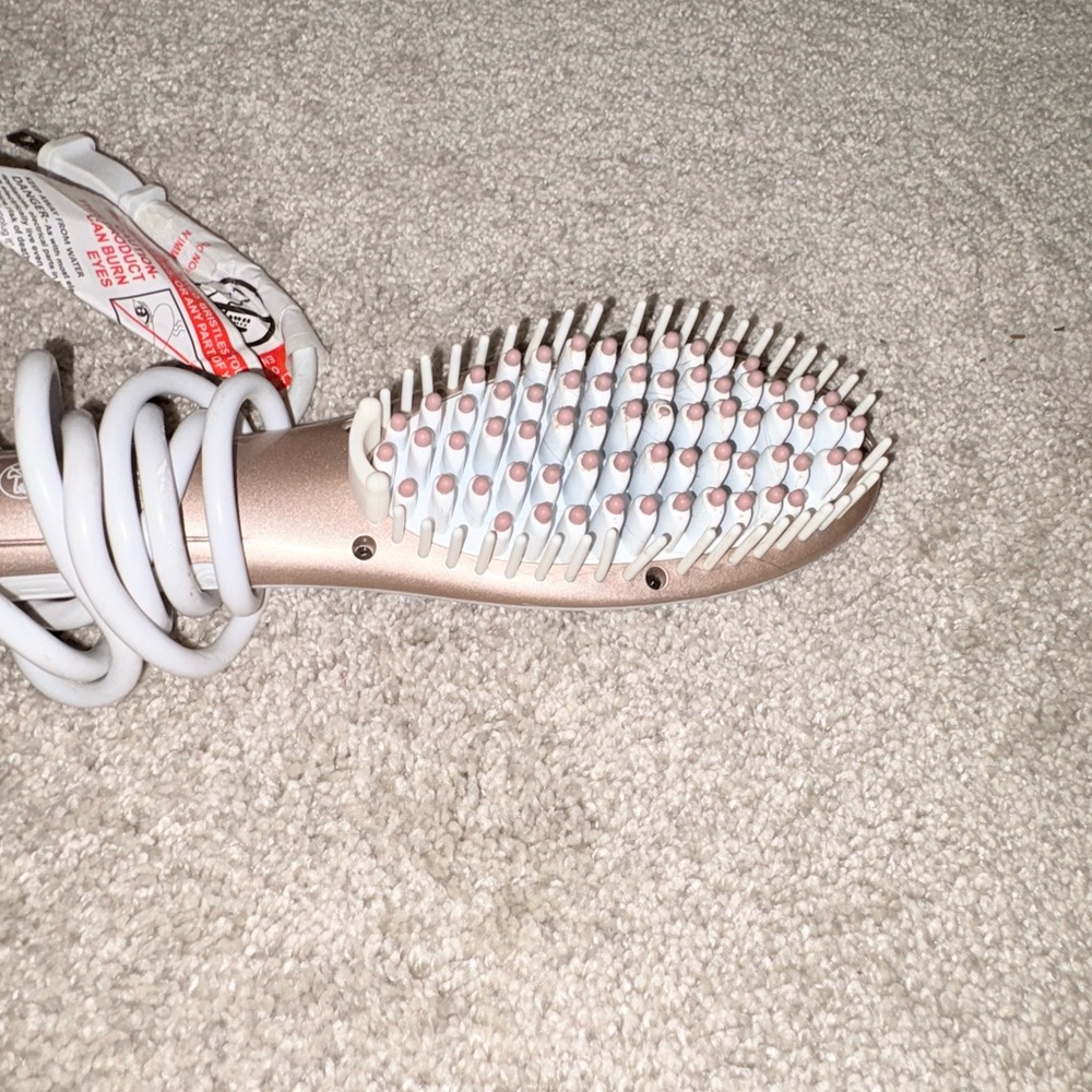 Sleek Hair Straightening Brush